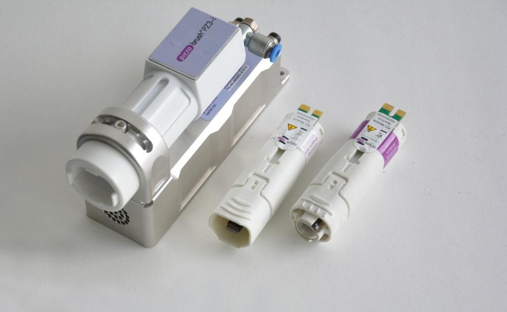 https://a.storyblok.com/f/298593/fd583ad255/piezobrush-pz3-i_modules_03_for_online.jpg